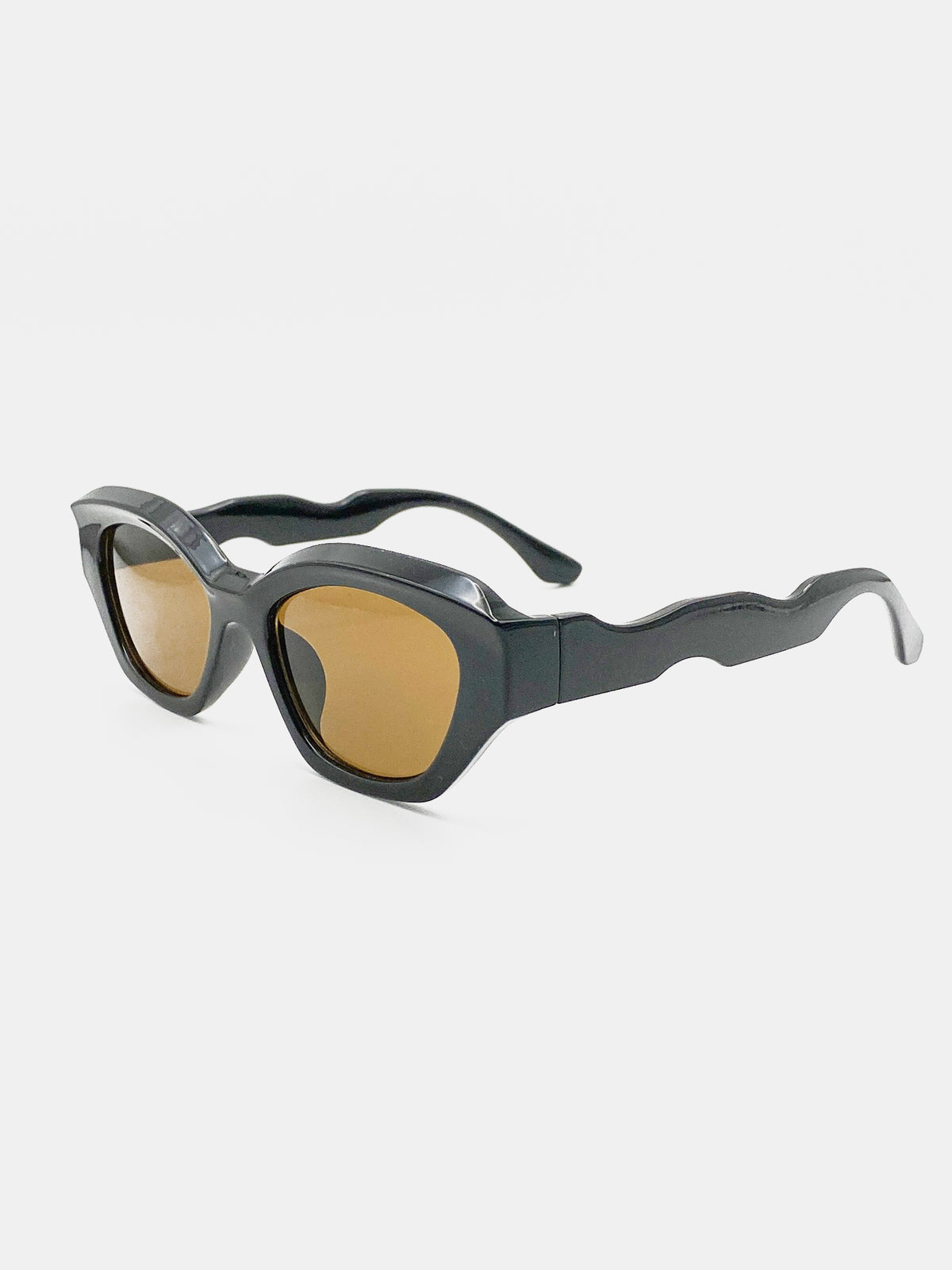 Lizzie Cat-Eye Sunglasses - Black