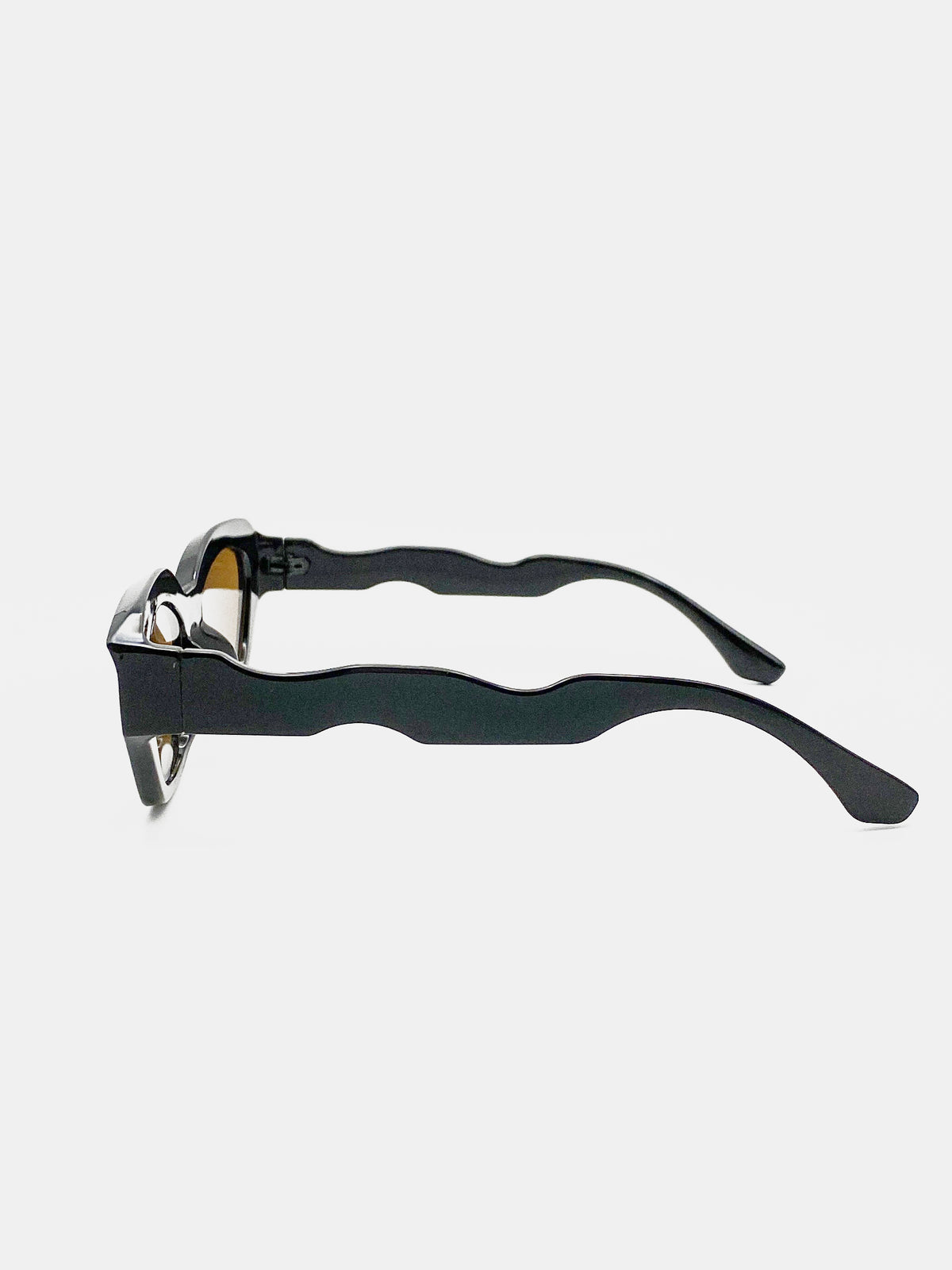 Lizzie Cat-Eye Sunglasses - Black