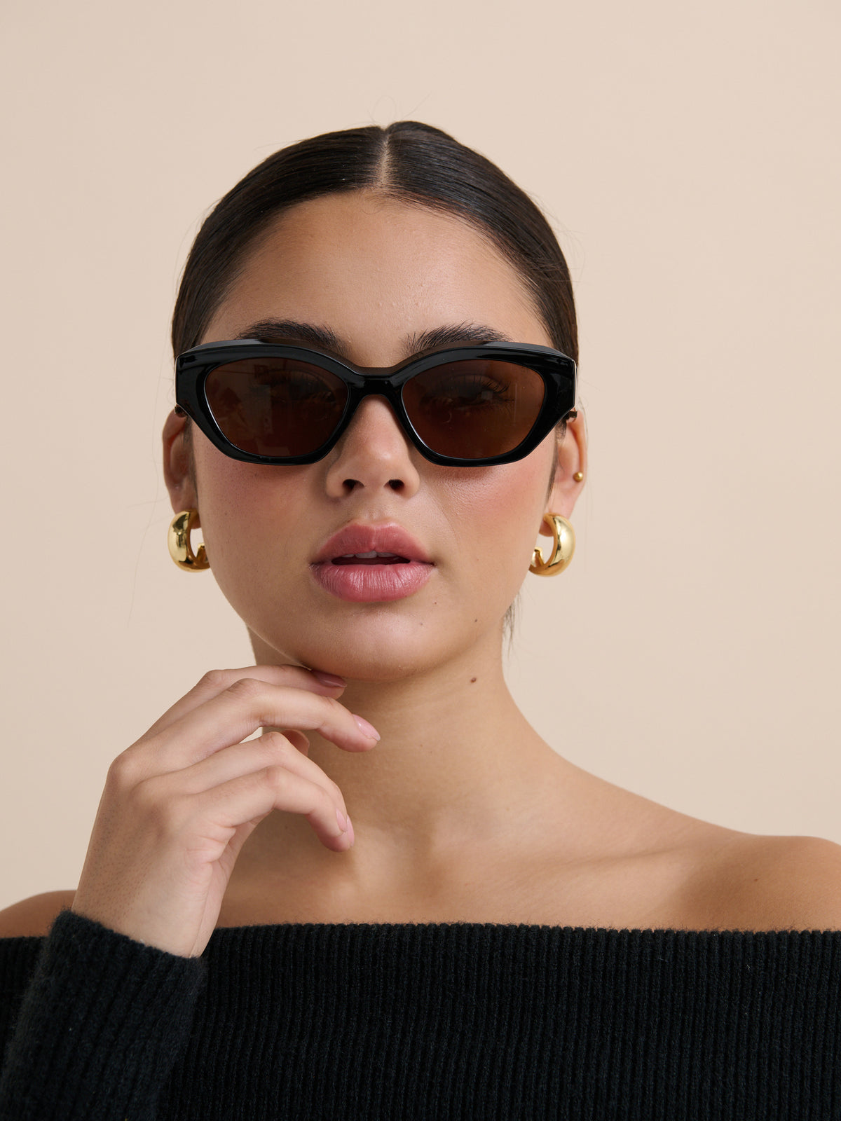 Lizzie Cat-Eye Sunglasses - Black