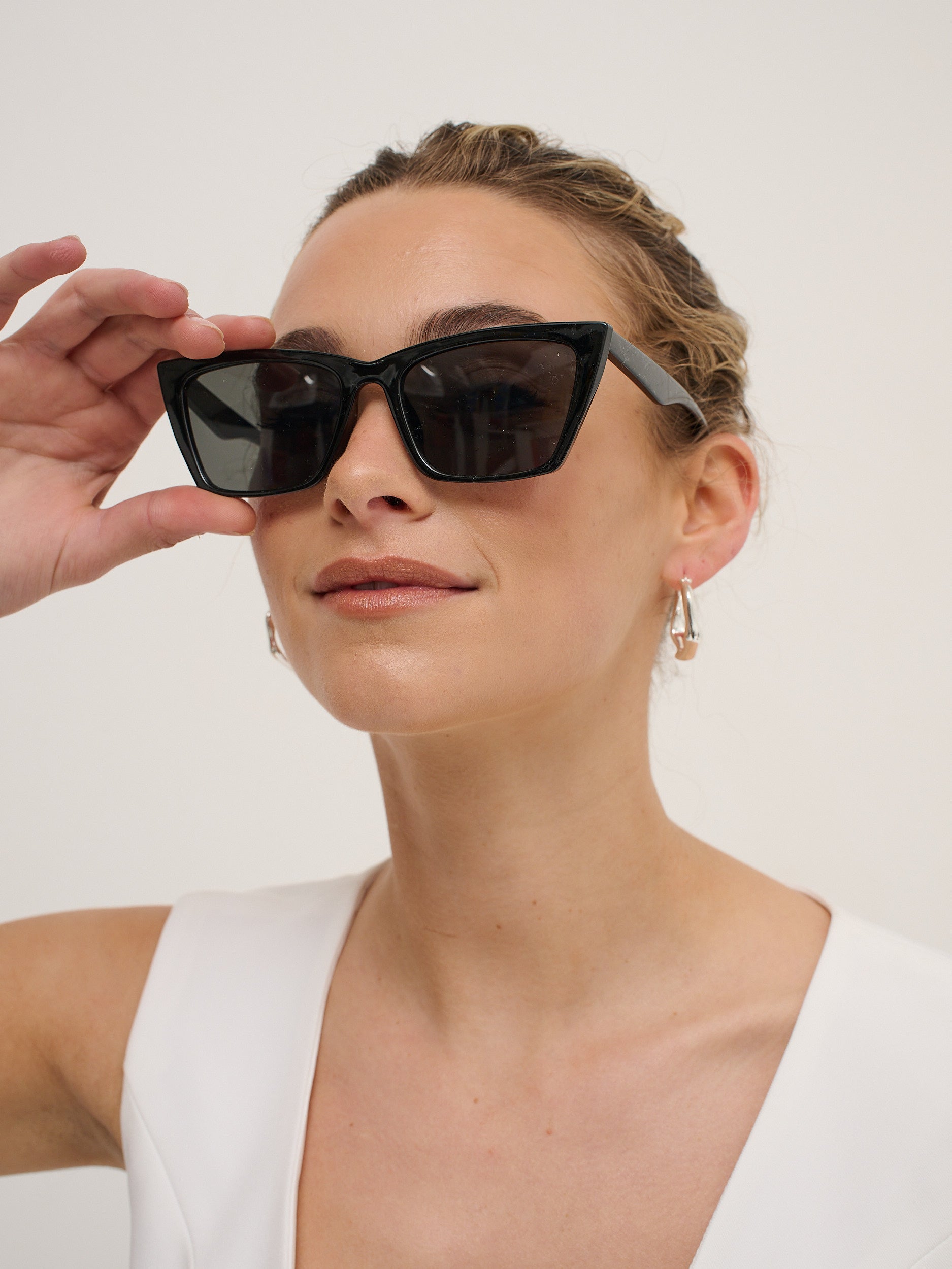 Kitty Rectangular Sunglasses - Black