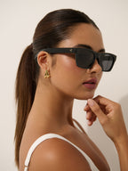 Ria Basic Square Sunglasses - Black