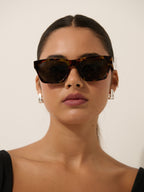 Ria Basic Square Sunglasses - Tort