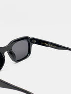 Goutte Angular Sunglasses - Black