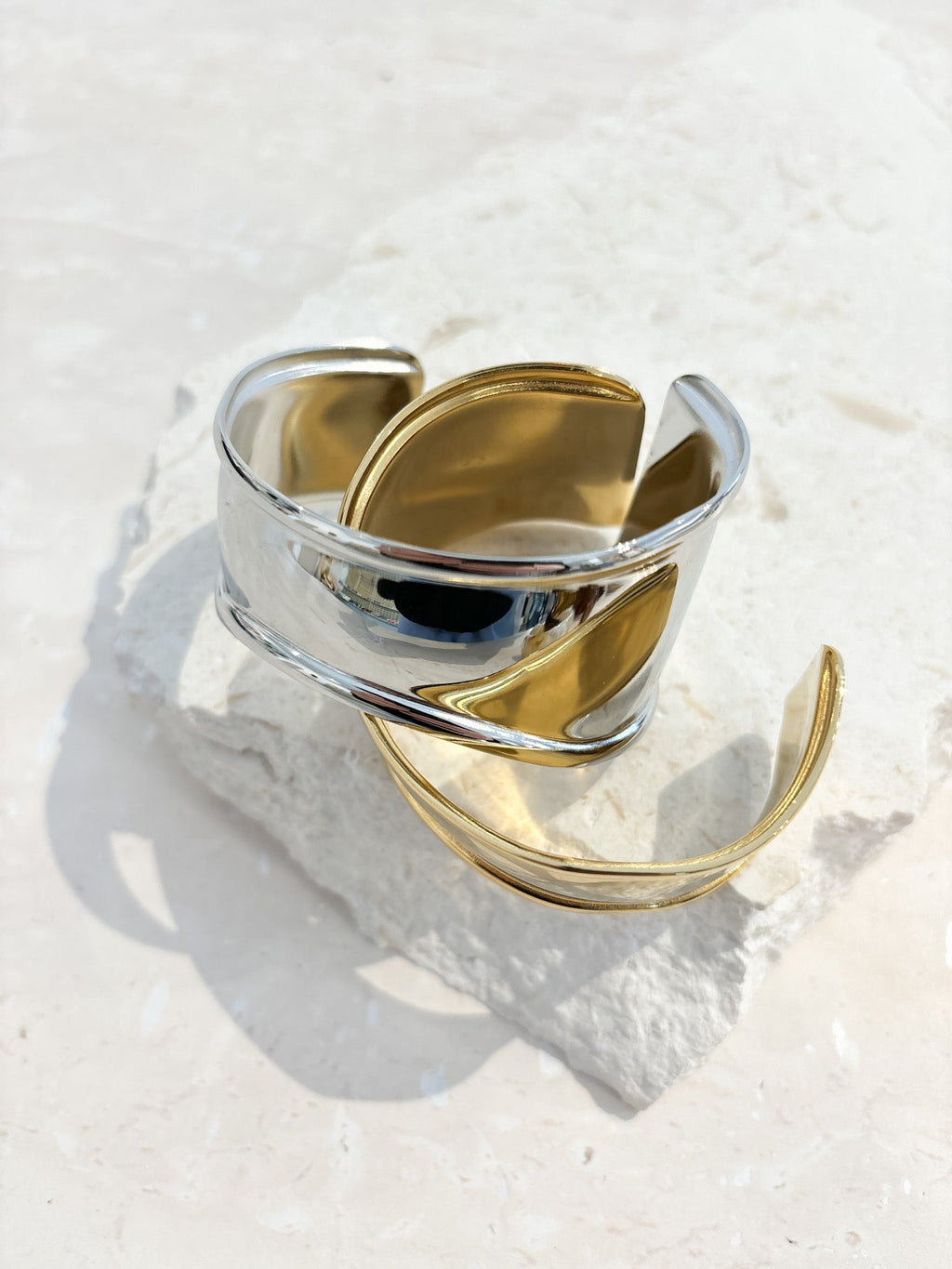 Metal Cuff Bracelet - Silver