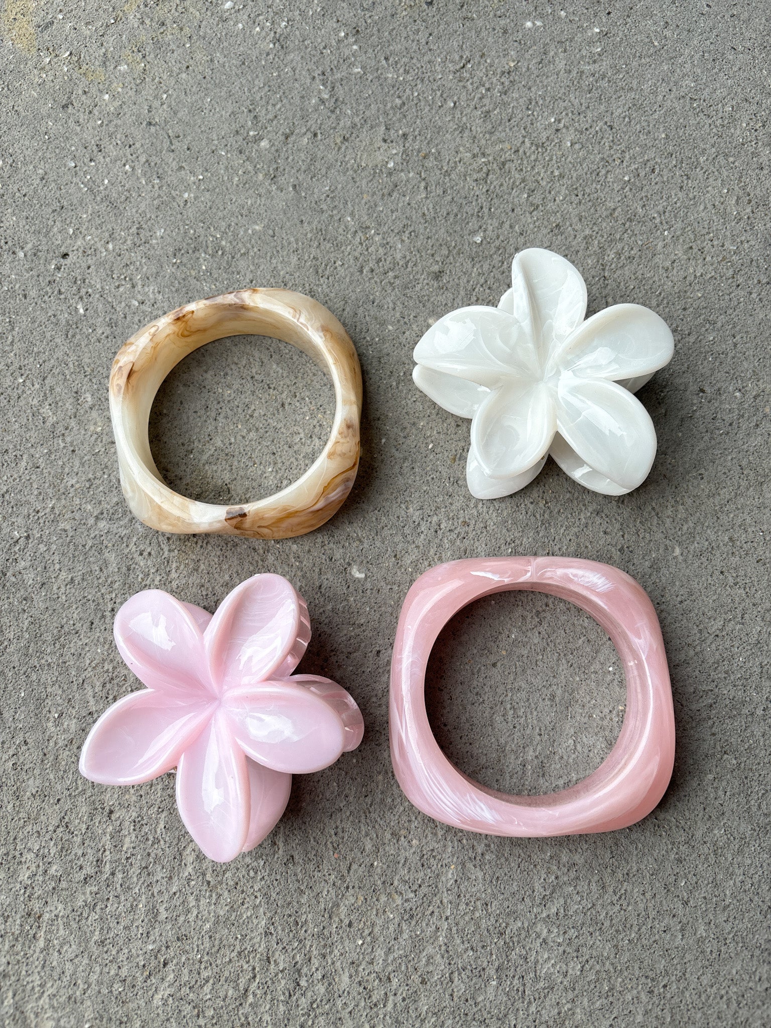 Hibiscus Resin Flower Claw Clip