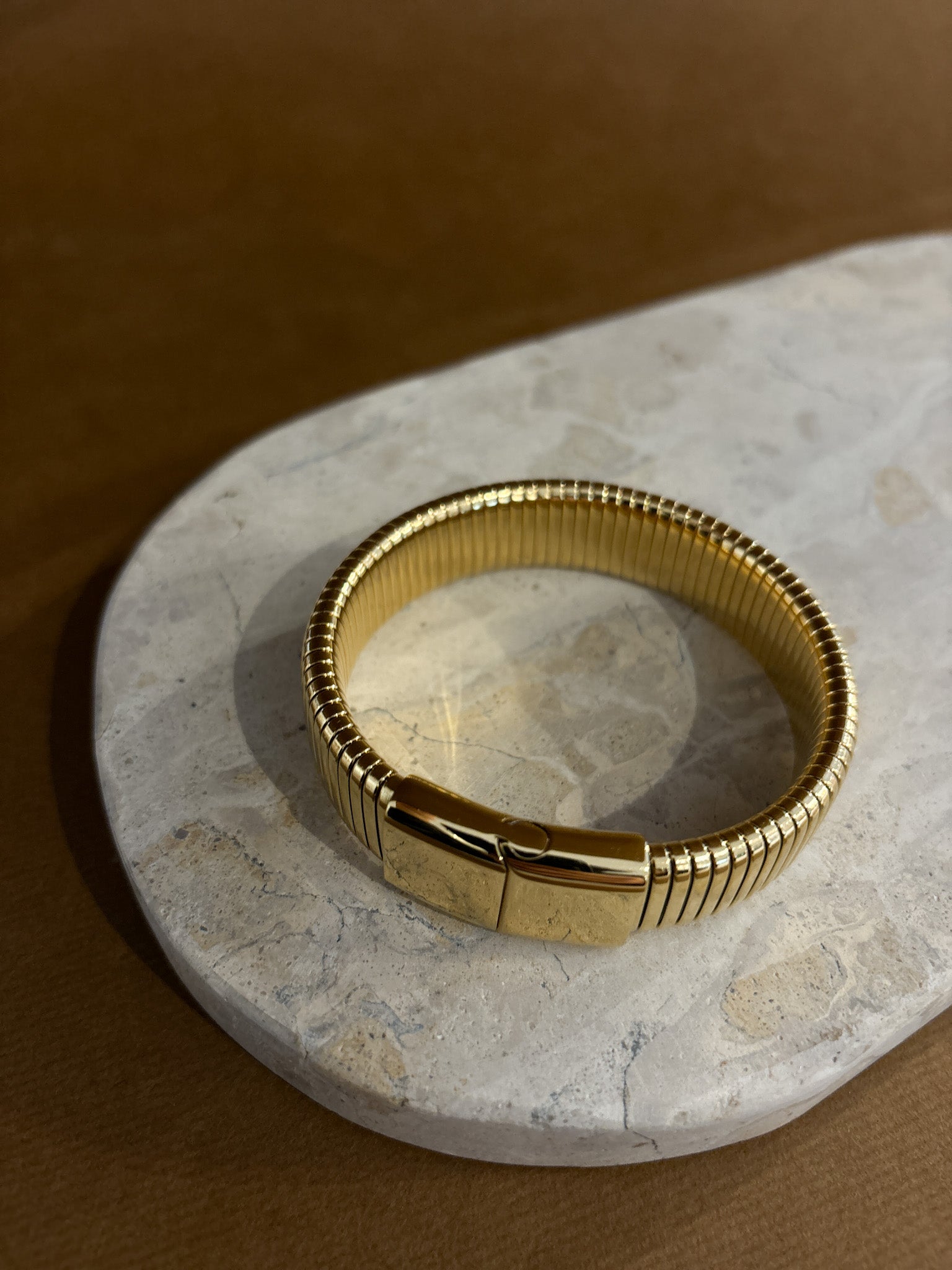 Bold Snake Magnetic Bangle - 18K Gold Plated