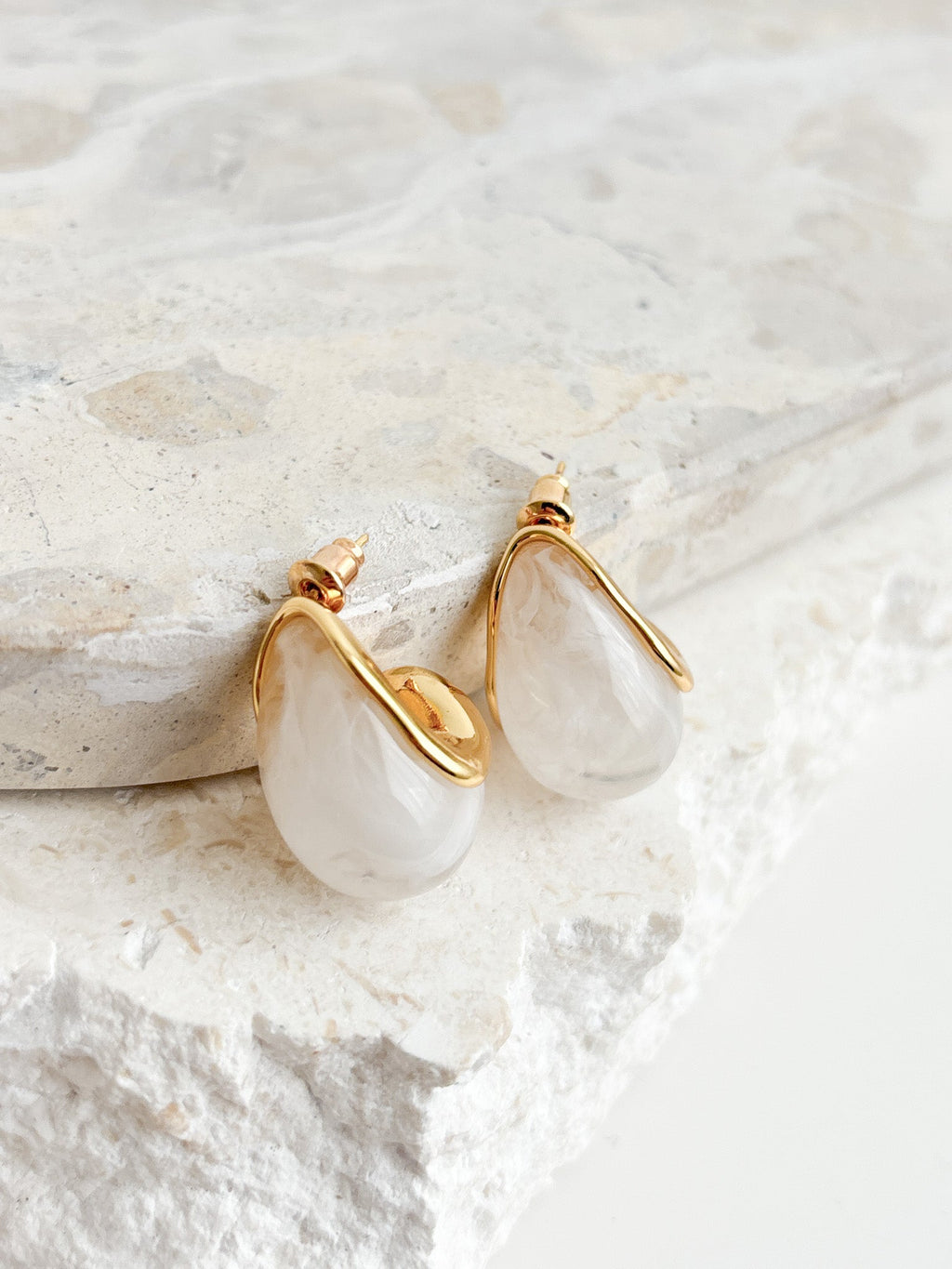 Vera Acrylic Cloud Earrings