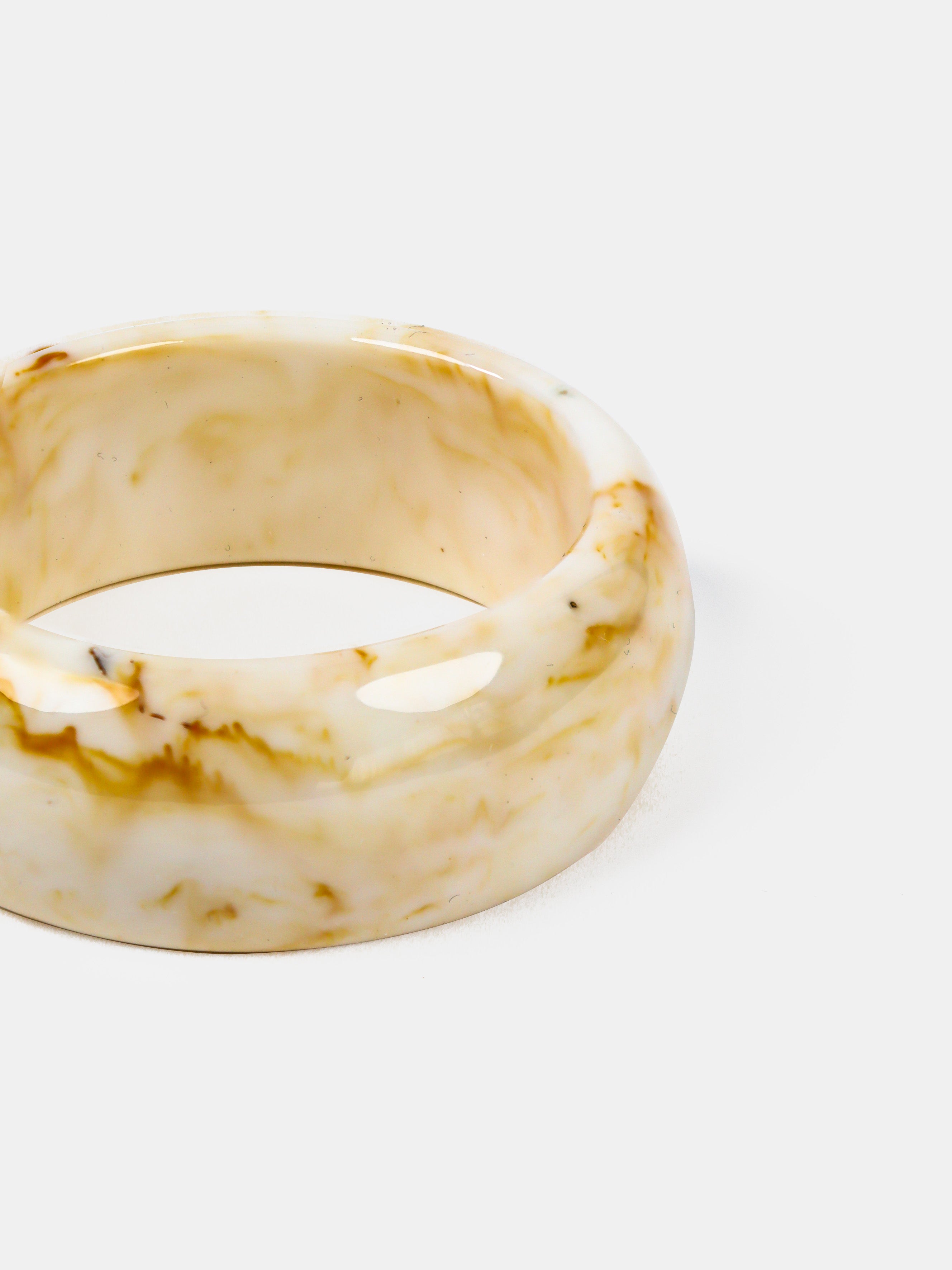Hennie Resin Bangle - Cream