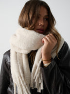 Betty Fluffy Scarf - Oatmeal