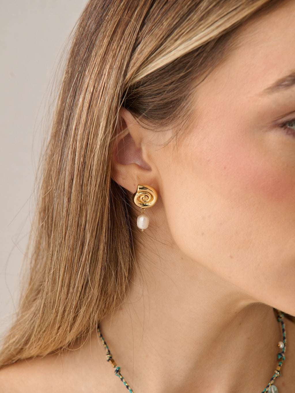 Sol Pearl Drop Earrings - 18K Gold Plated
