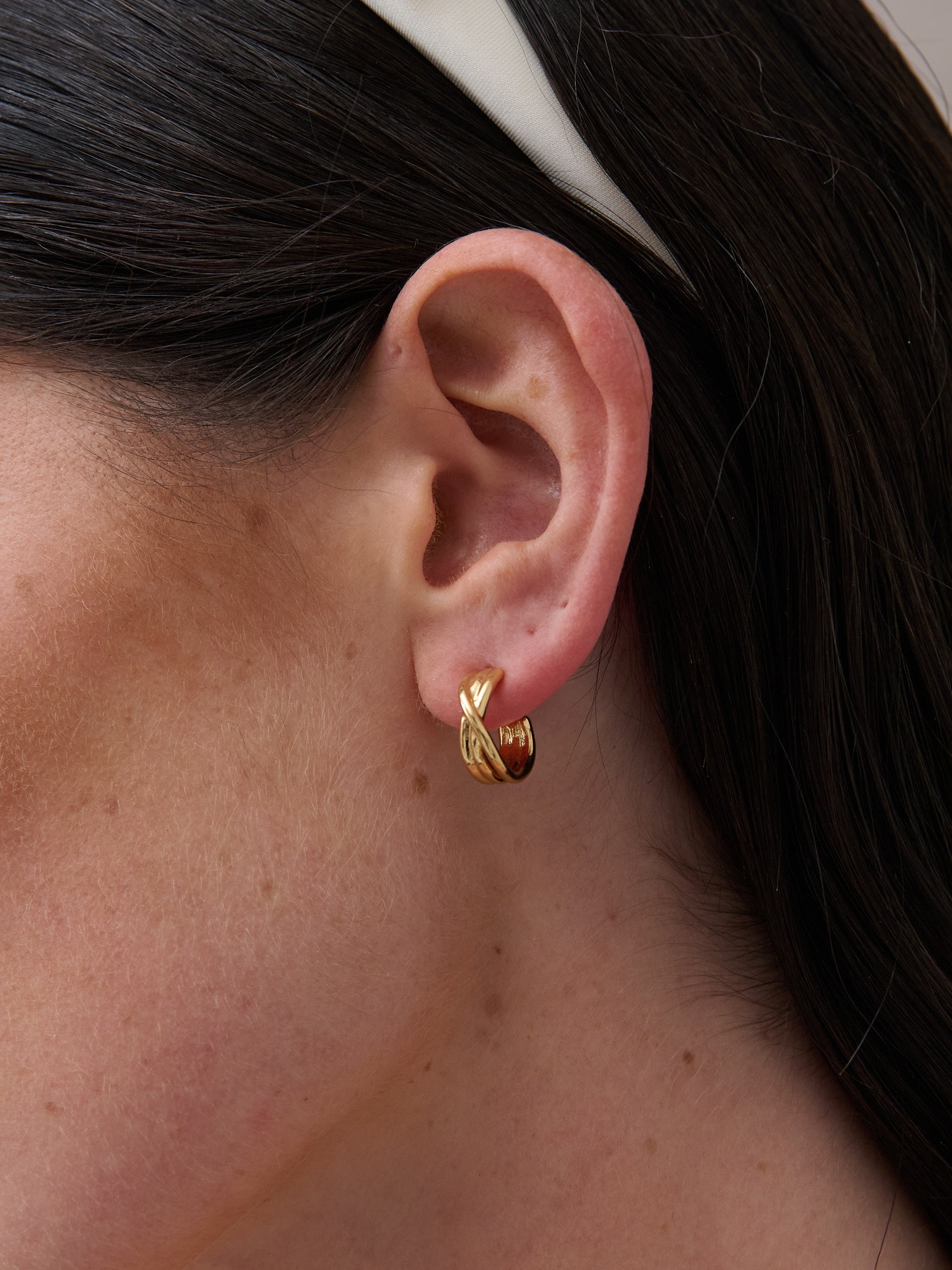 Twist Small Hoops in 18K Gold Plated