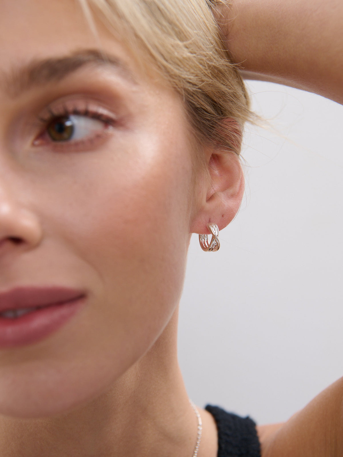 Twist Small Hoops in Sterling Silver Plated