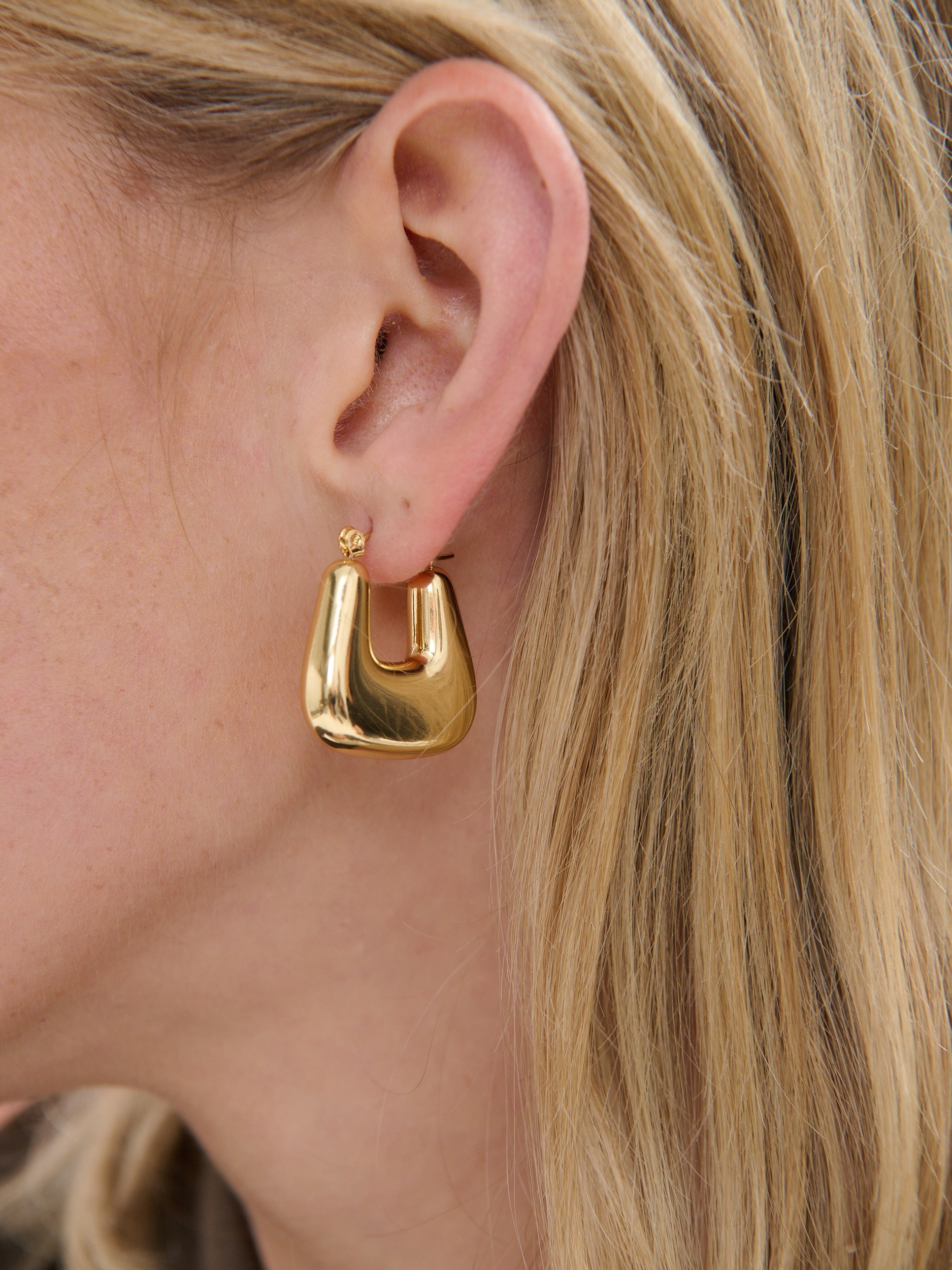 Square Crush Earrings - 18K Gold Plated