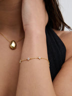Dainty Four Petal Bracelet - 18K Gold Plated