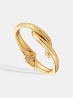 Mia Interlock Twist Bangle - 18K Gold Plated