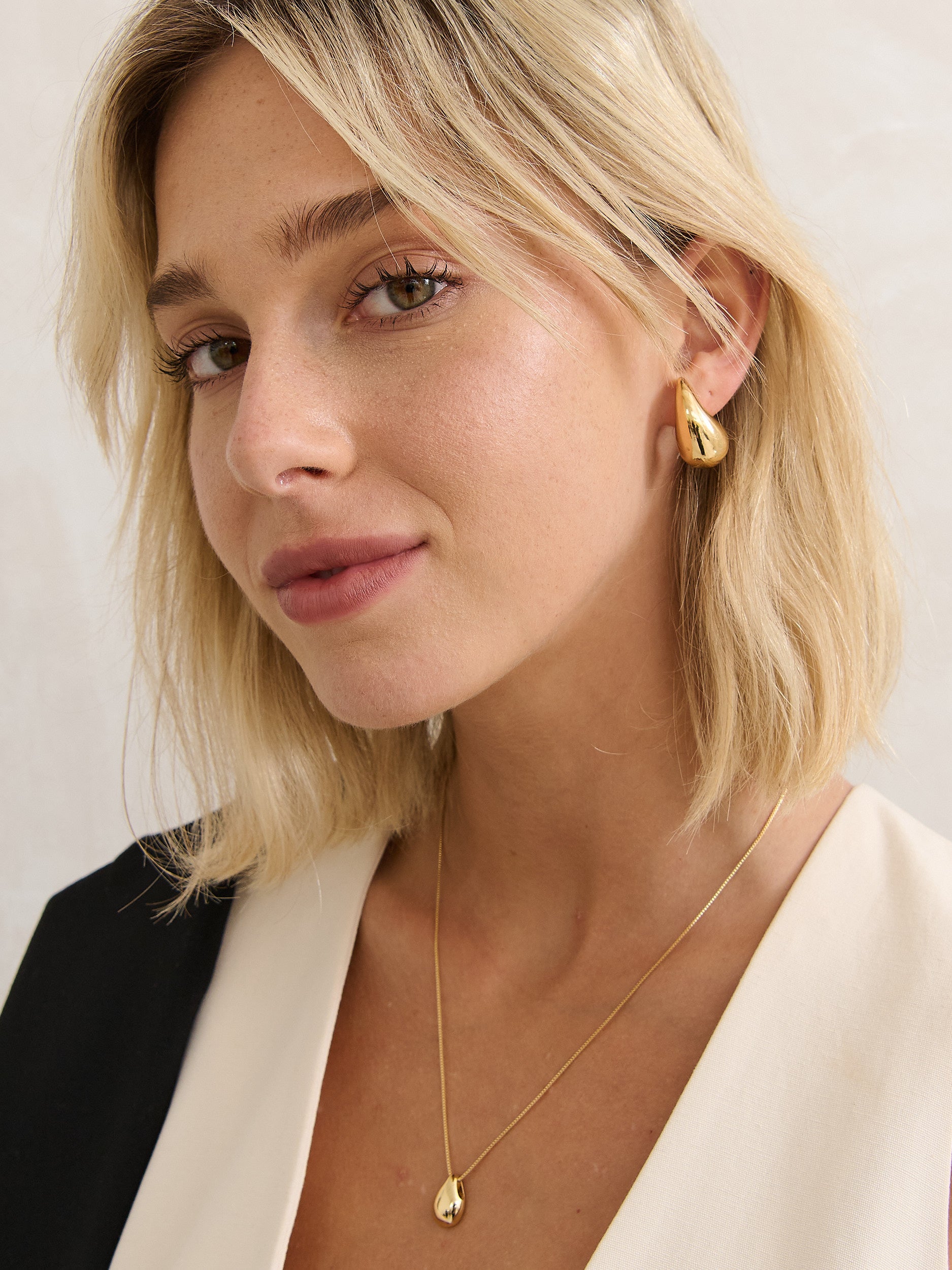 Droplet Pendant Necklace - 18K Gold Plated