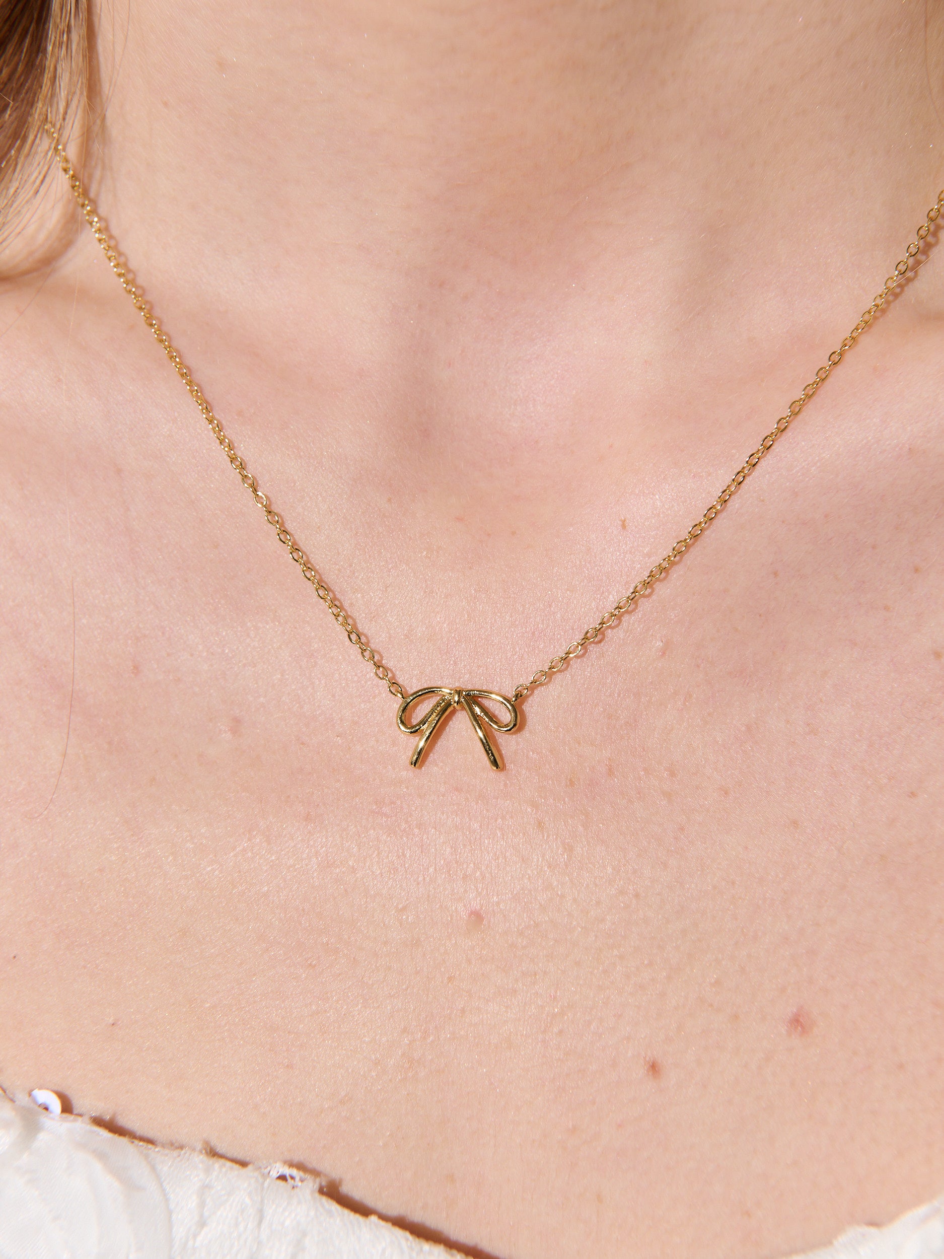 Carri Bow Necklace - 18K Gold Plated