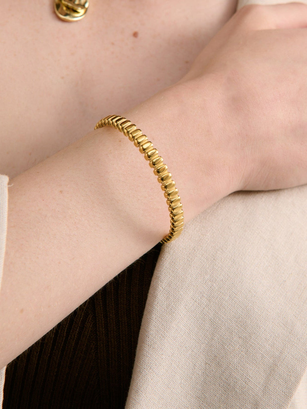 Pebble Cuff Bracelet - 18k Gold Plated