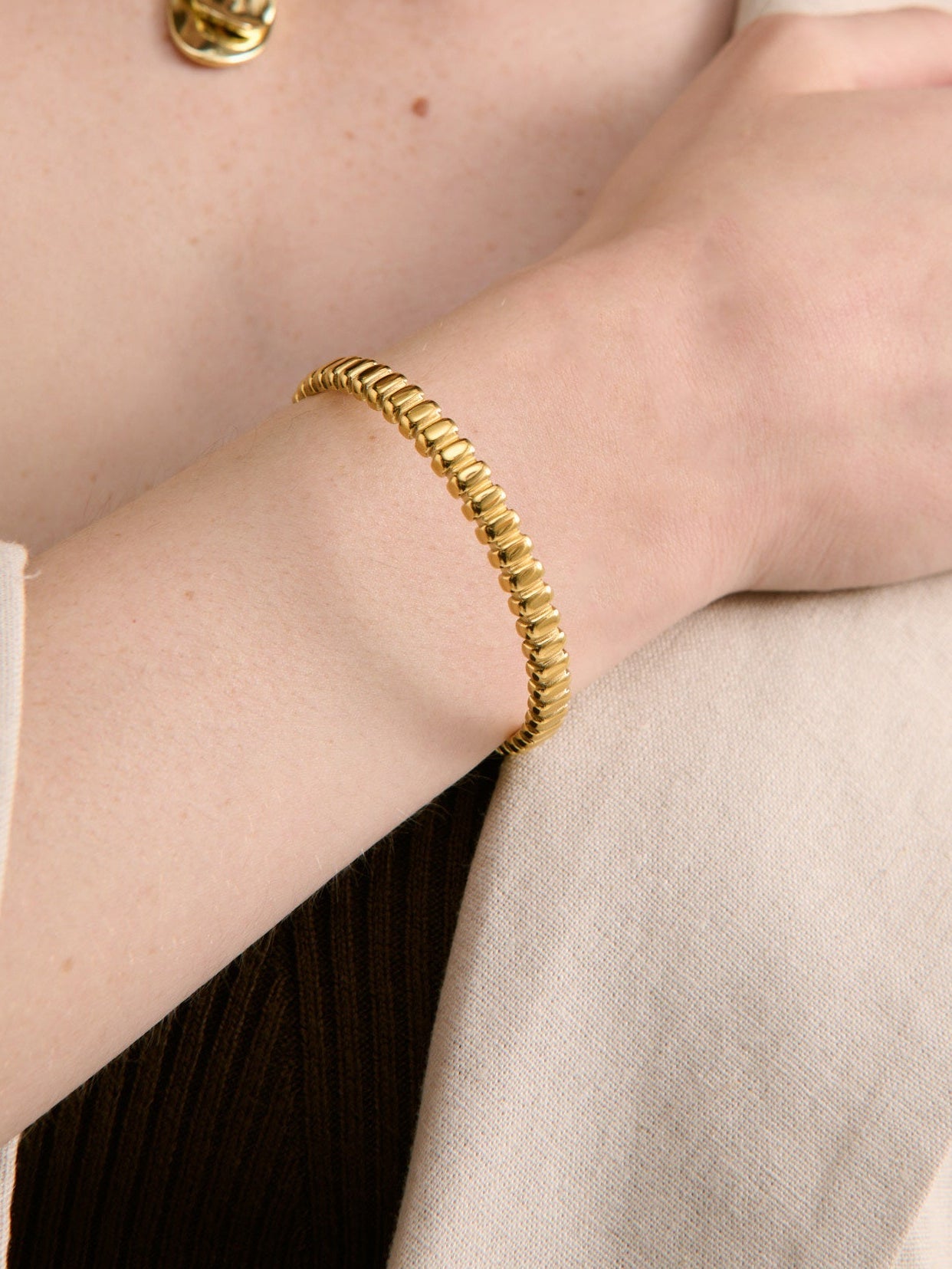 Pebble Cuff Bracelet - 18k Gold Plated