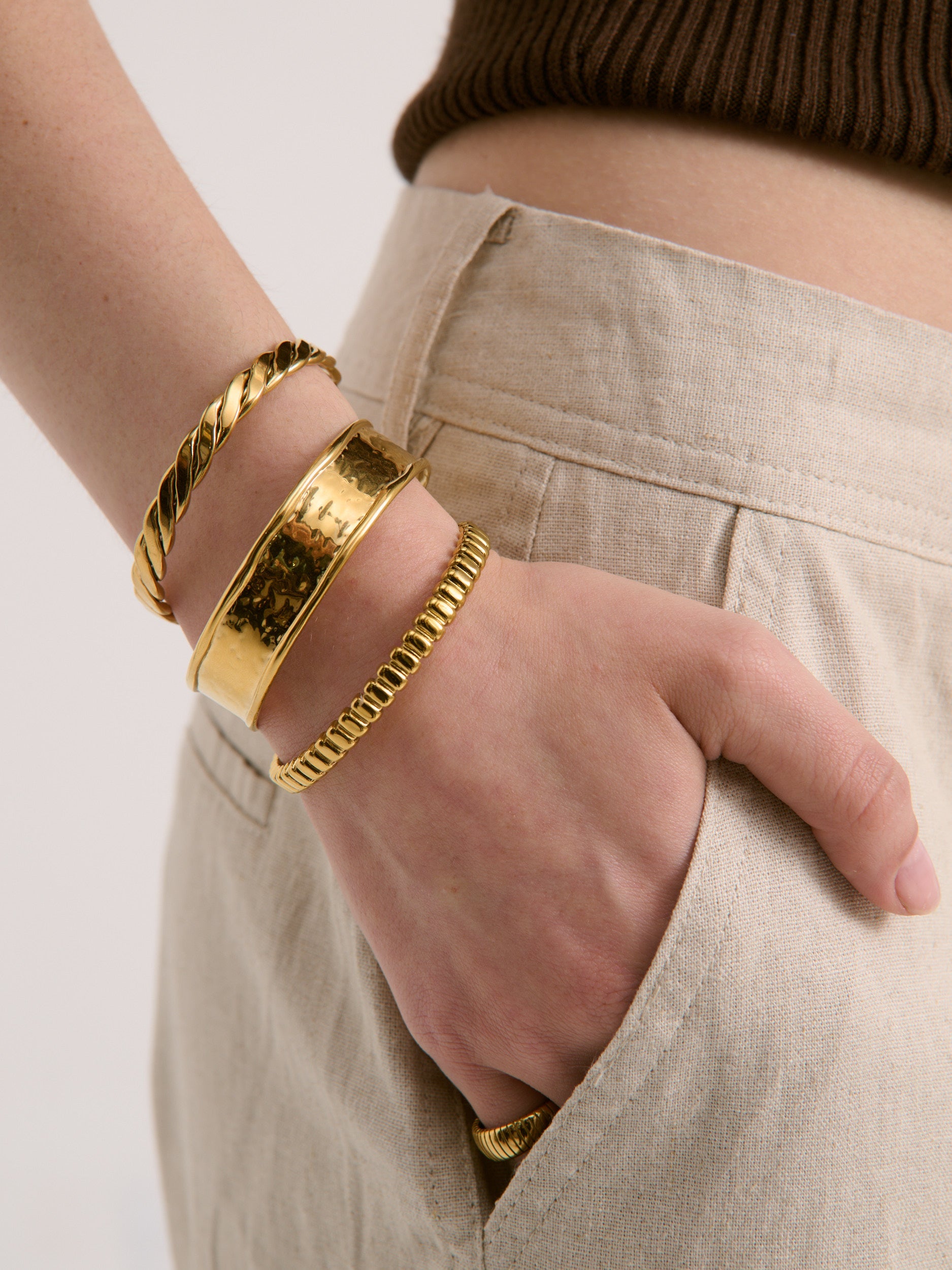 Cinta Cuff Bracelet - 18k Gold Plated
