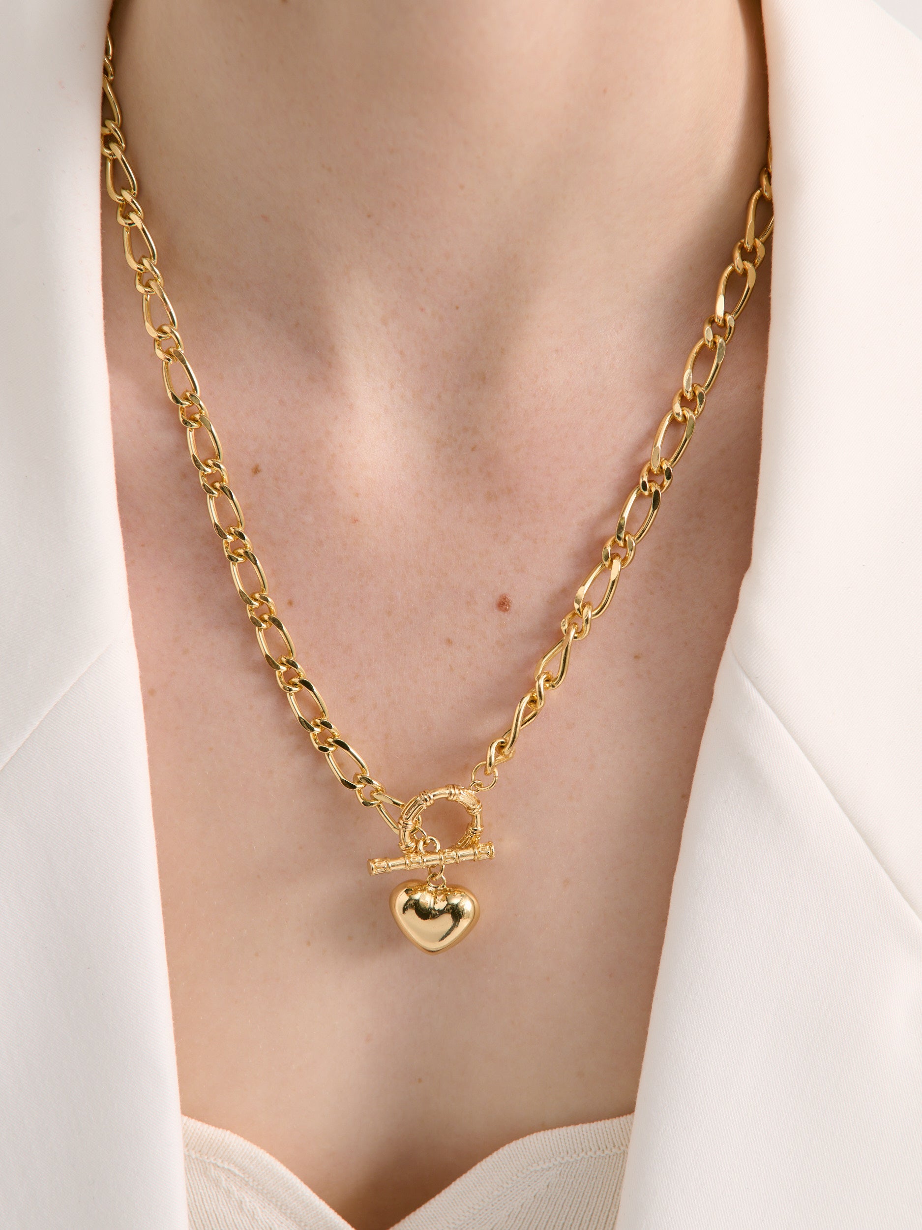 Divinity Heart Necklace - Gold