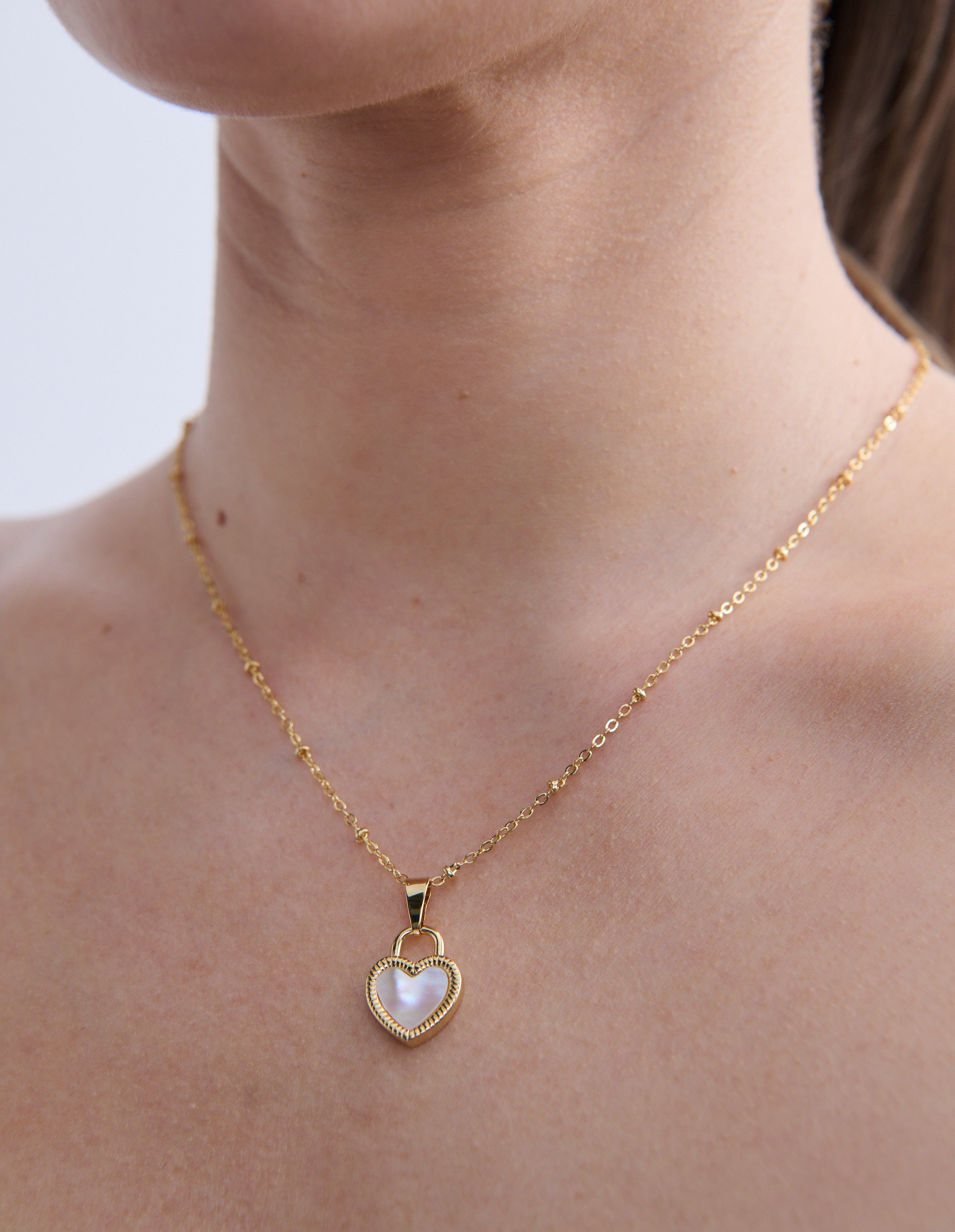 Valentina Reversible Heart Necklace - Black/White
