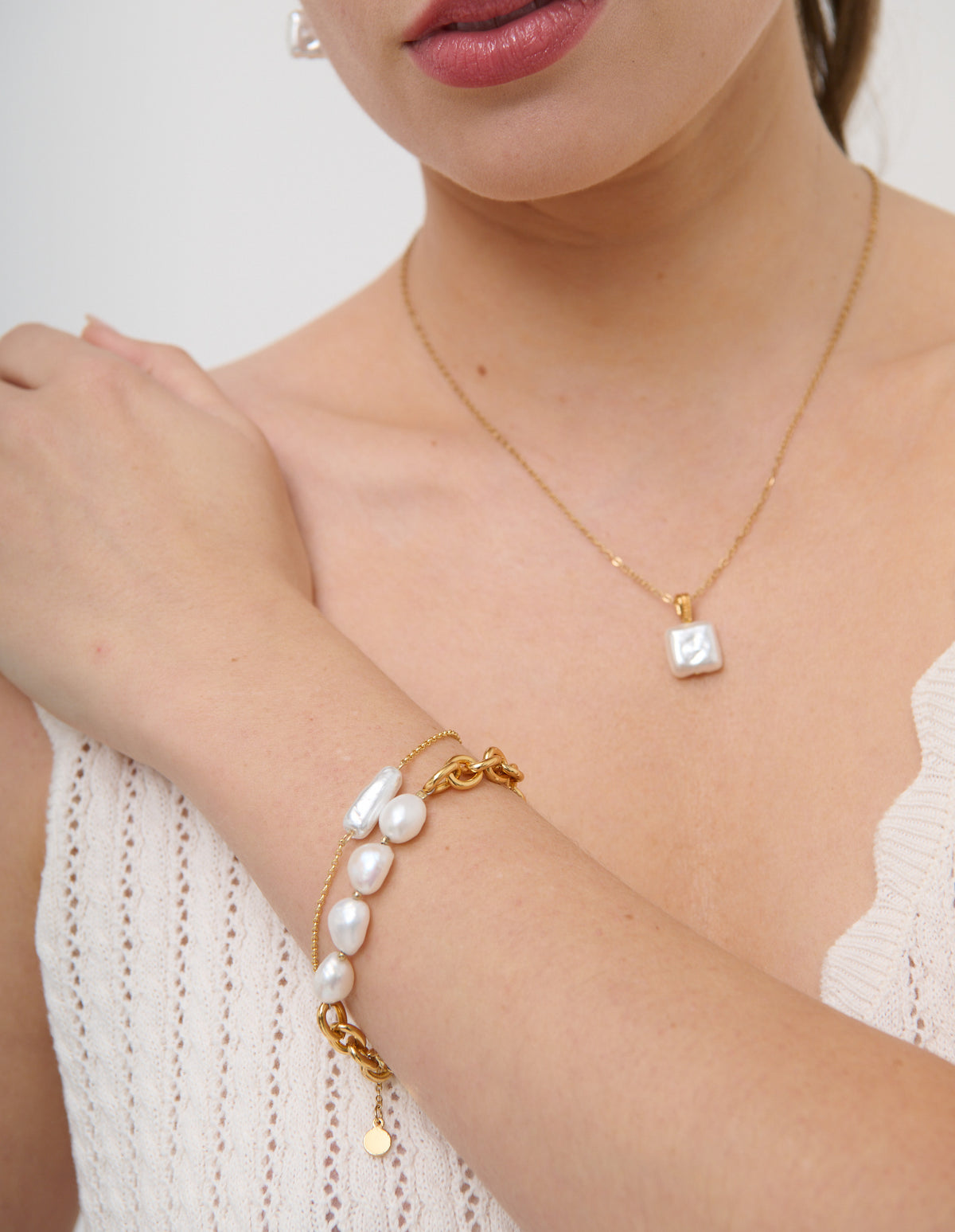 Orbit Baroque Pearl Bracelet - Gold