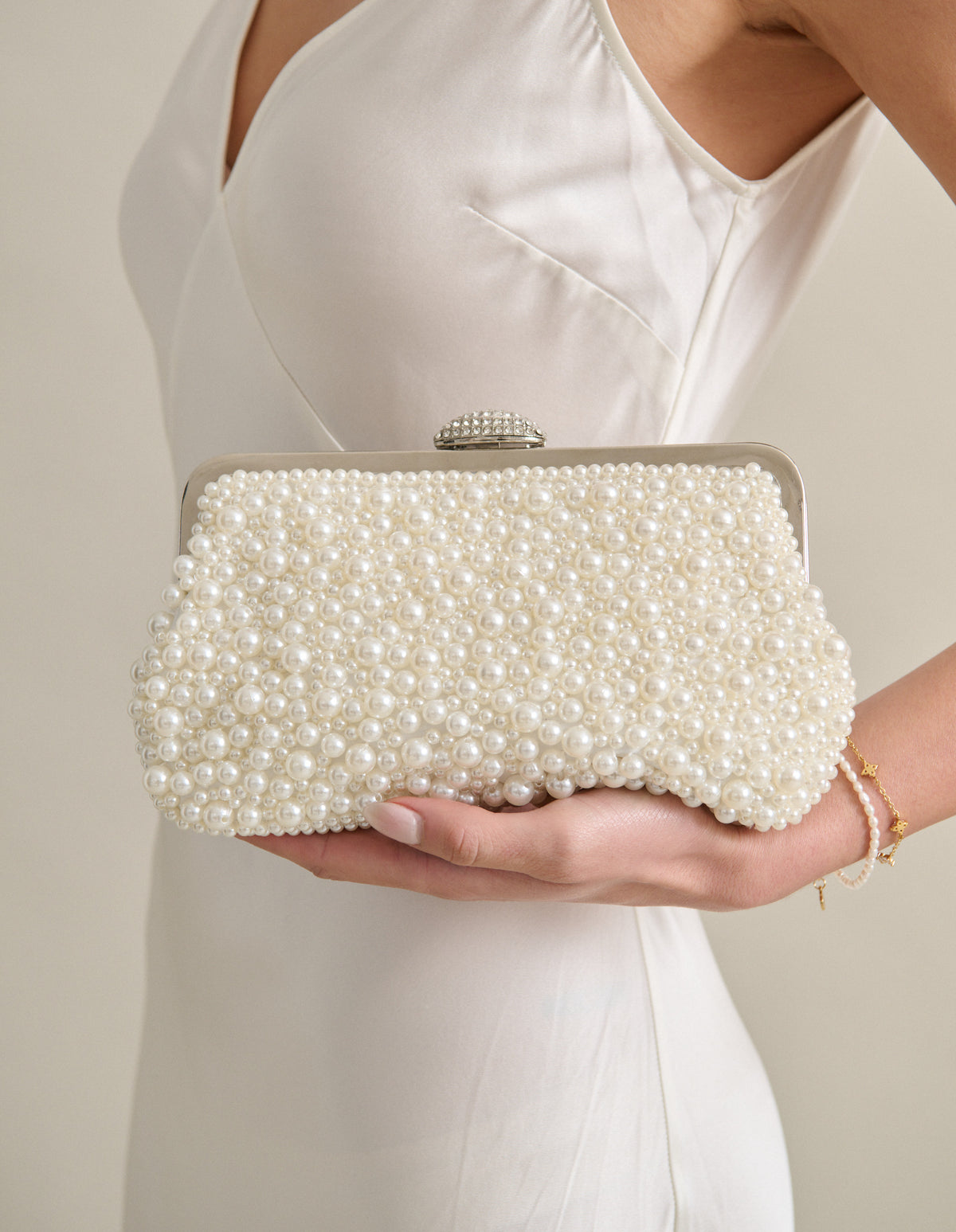 Sasha Pearl Bridal Clutch