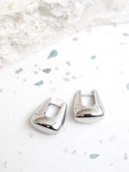 Capri Everyday Hoop Earrings in Silver