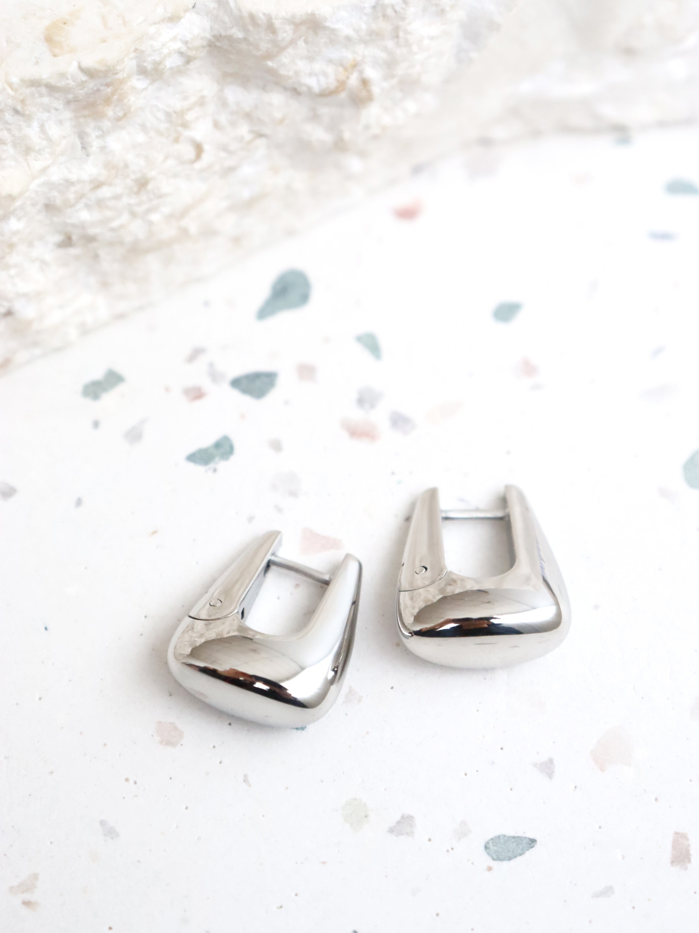 Capri Everyday Hoop Earrings in Silver