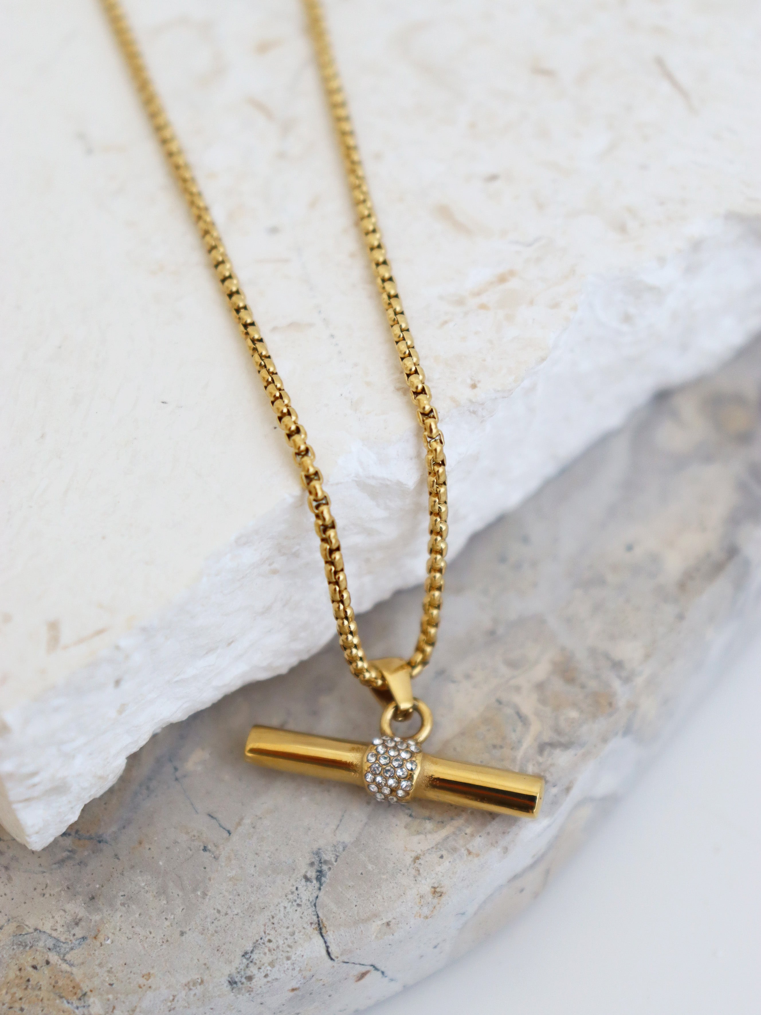 Vivienne T-Bar Necklace - Gold