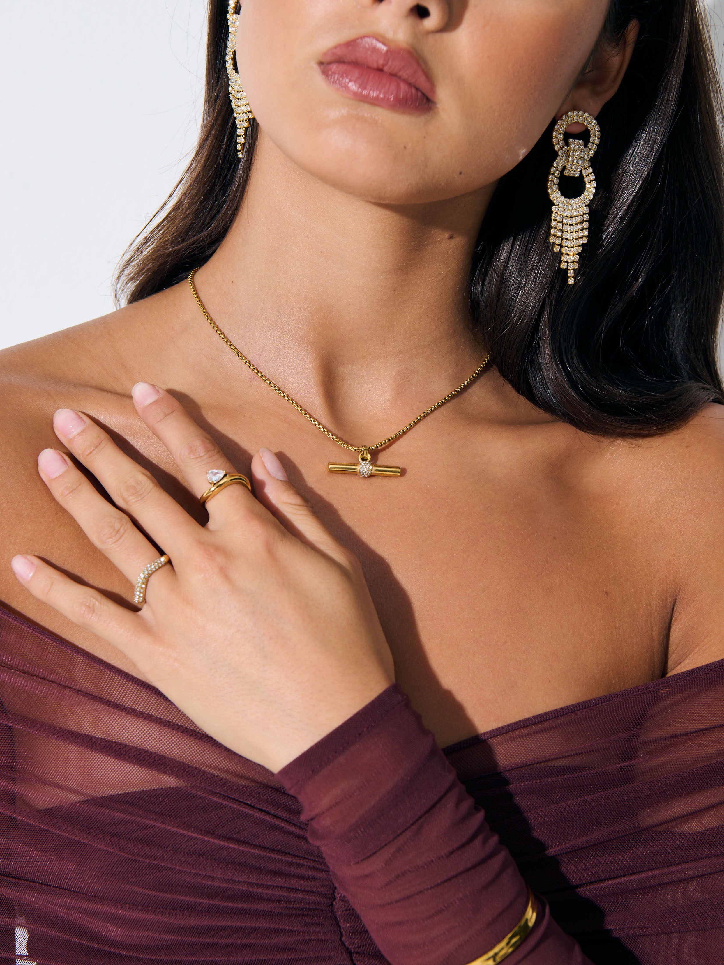 Vivienne T-Bar Necklace - Gold