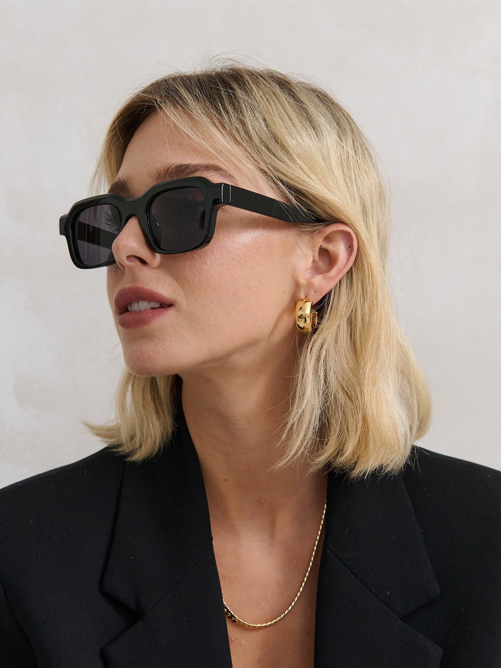 Goutte Angular Sunglasses - Black