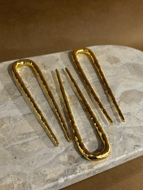 Louise Hammered Pin in Gold