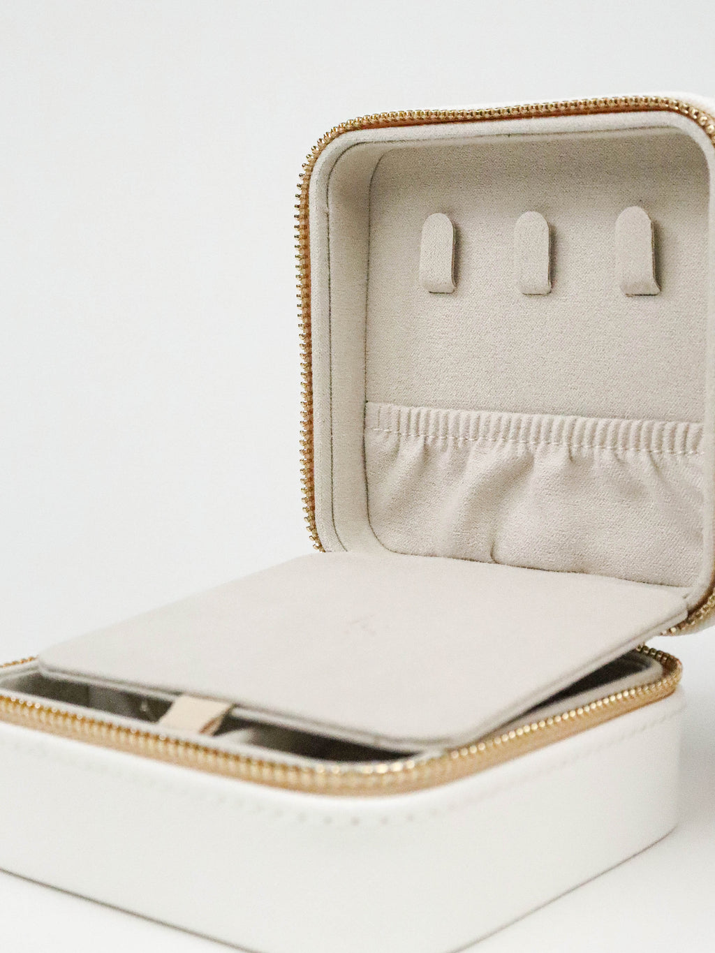 Lustre & Sage Jewellery Case