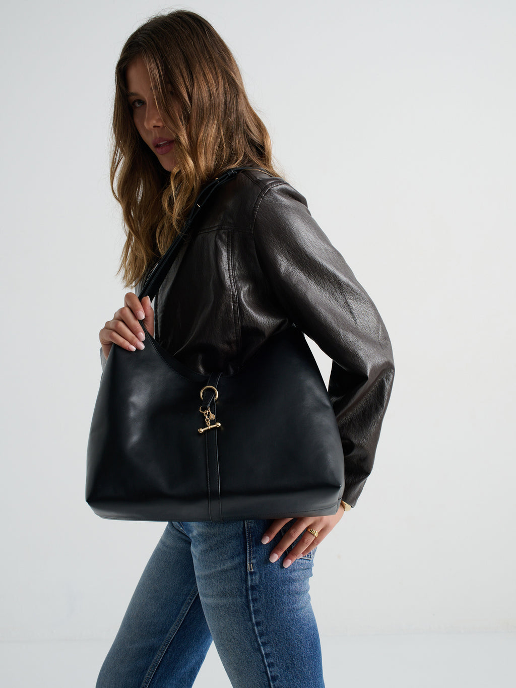 Carmella Slouchy Shoulder Bag - Black