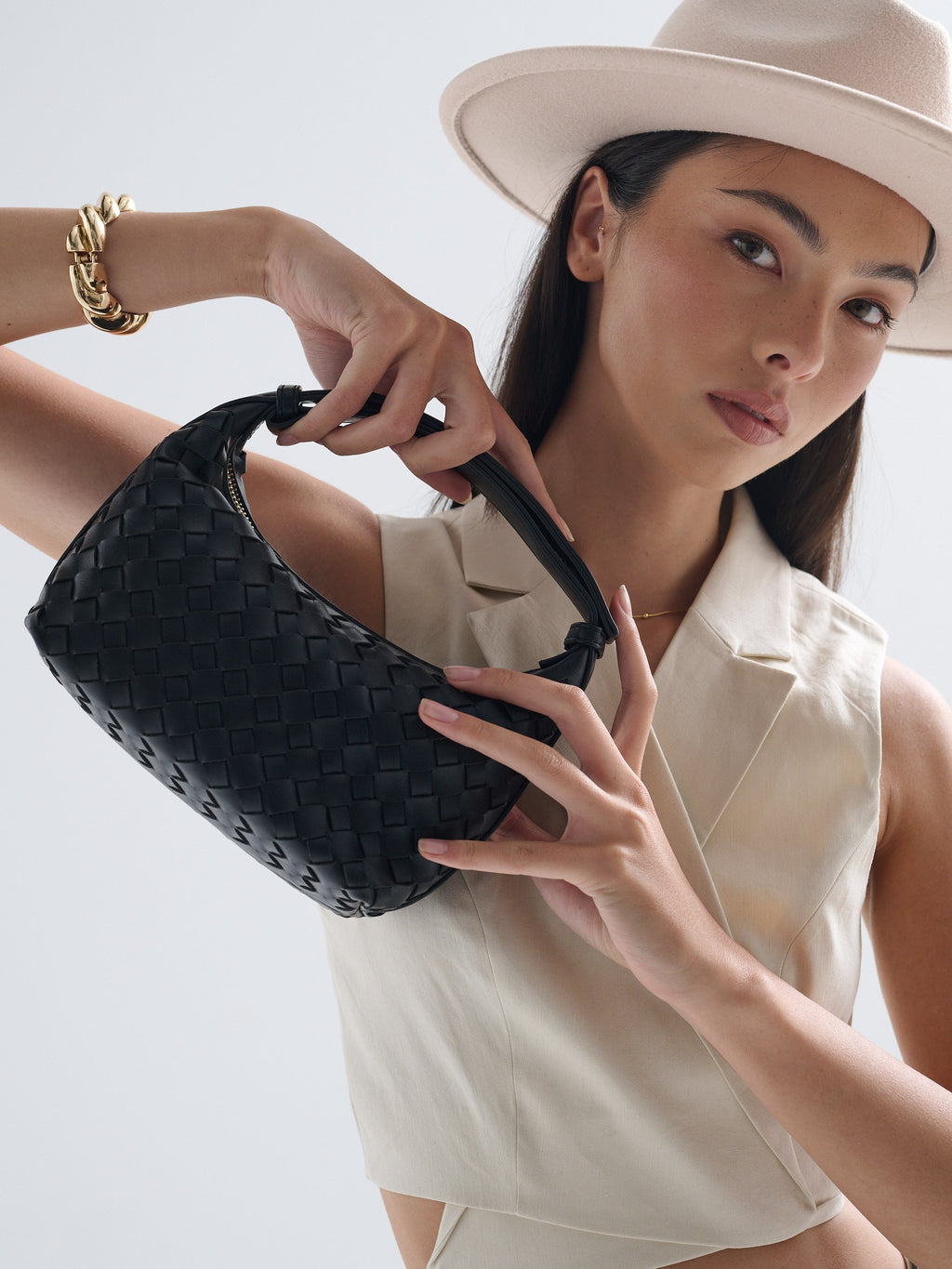 Cleo Woven Handbag - Black