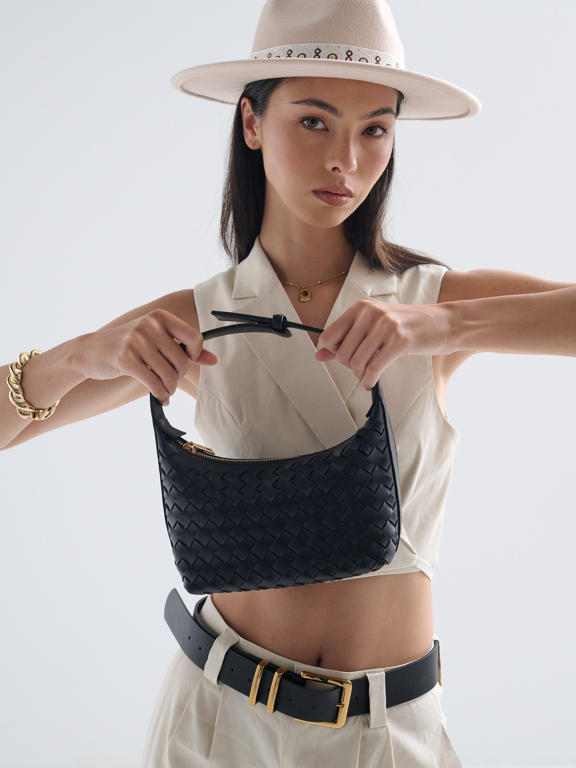 Cleo Woven Handbag - Black