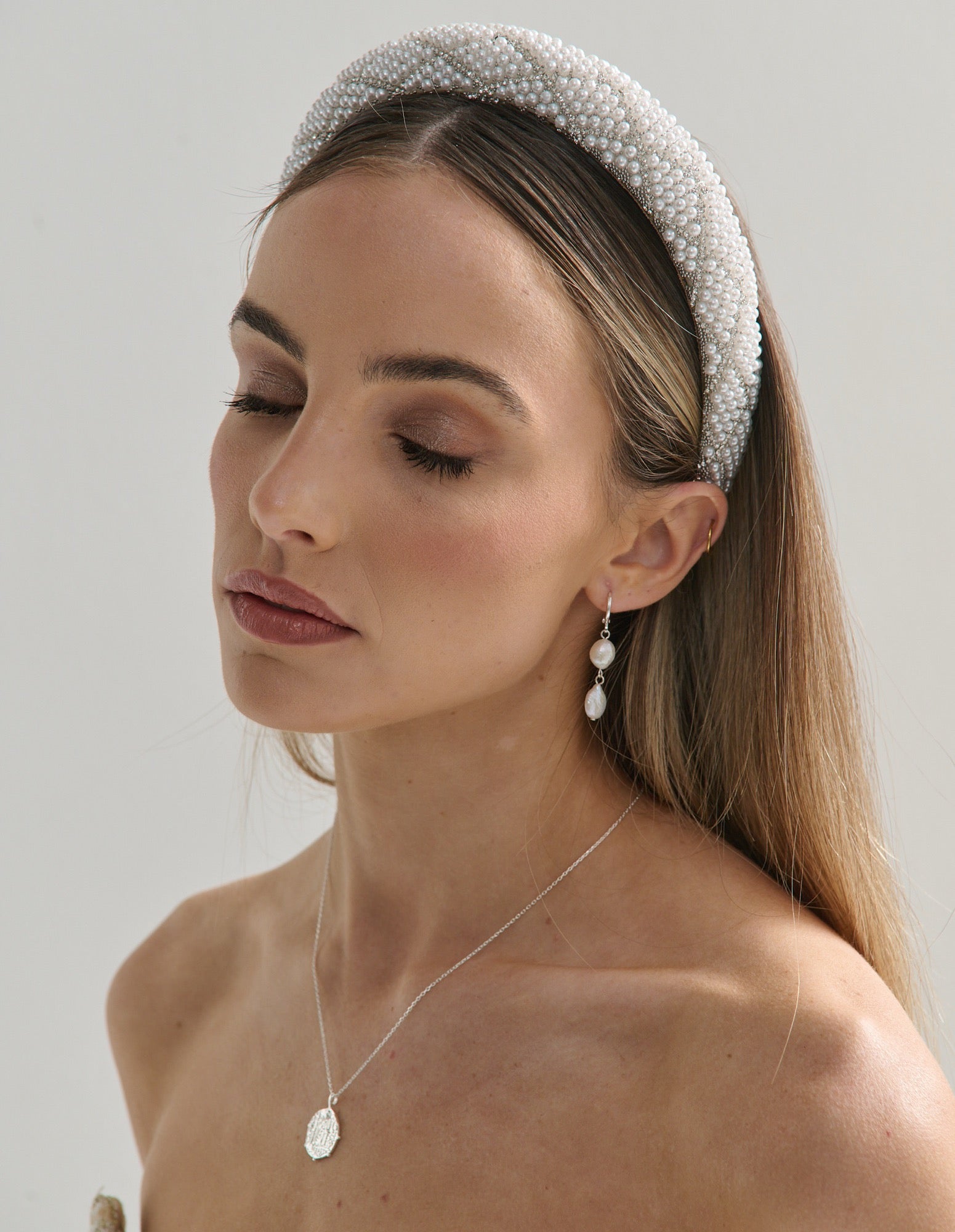 Diamond Pearl Beads Statement Headband