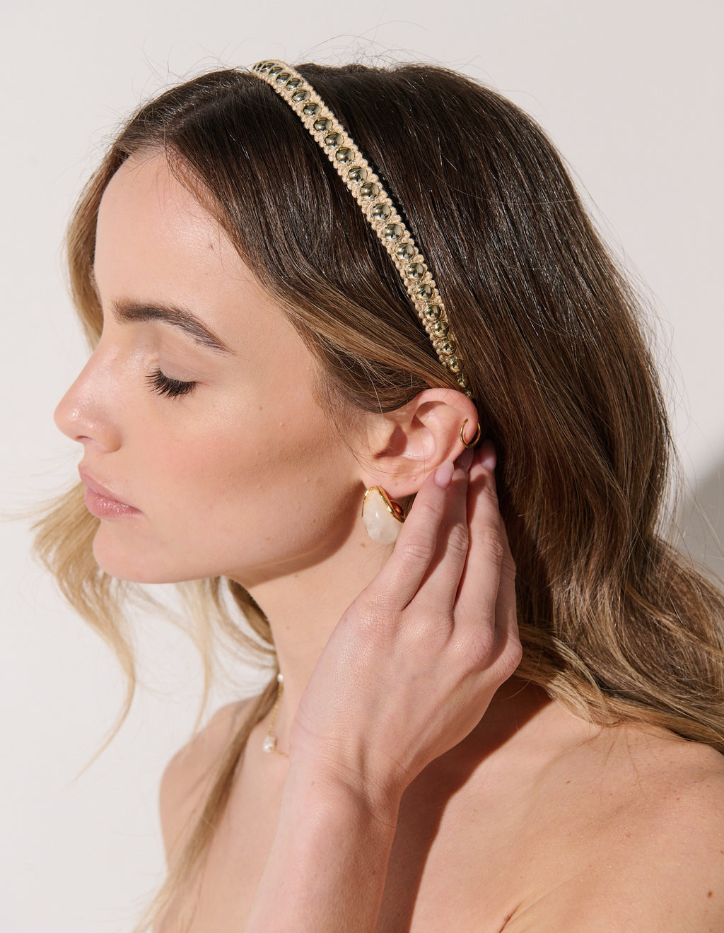 Elaine Stud Skinny Headband in Champagne