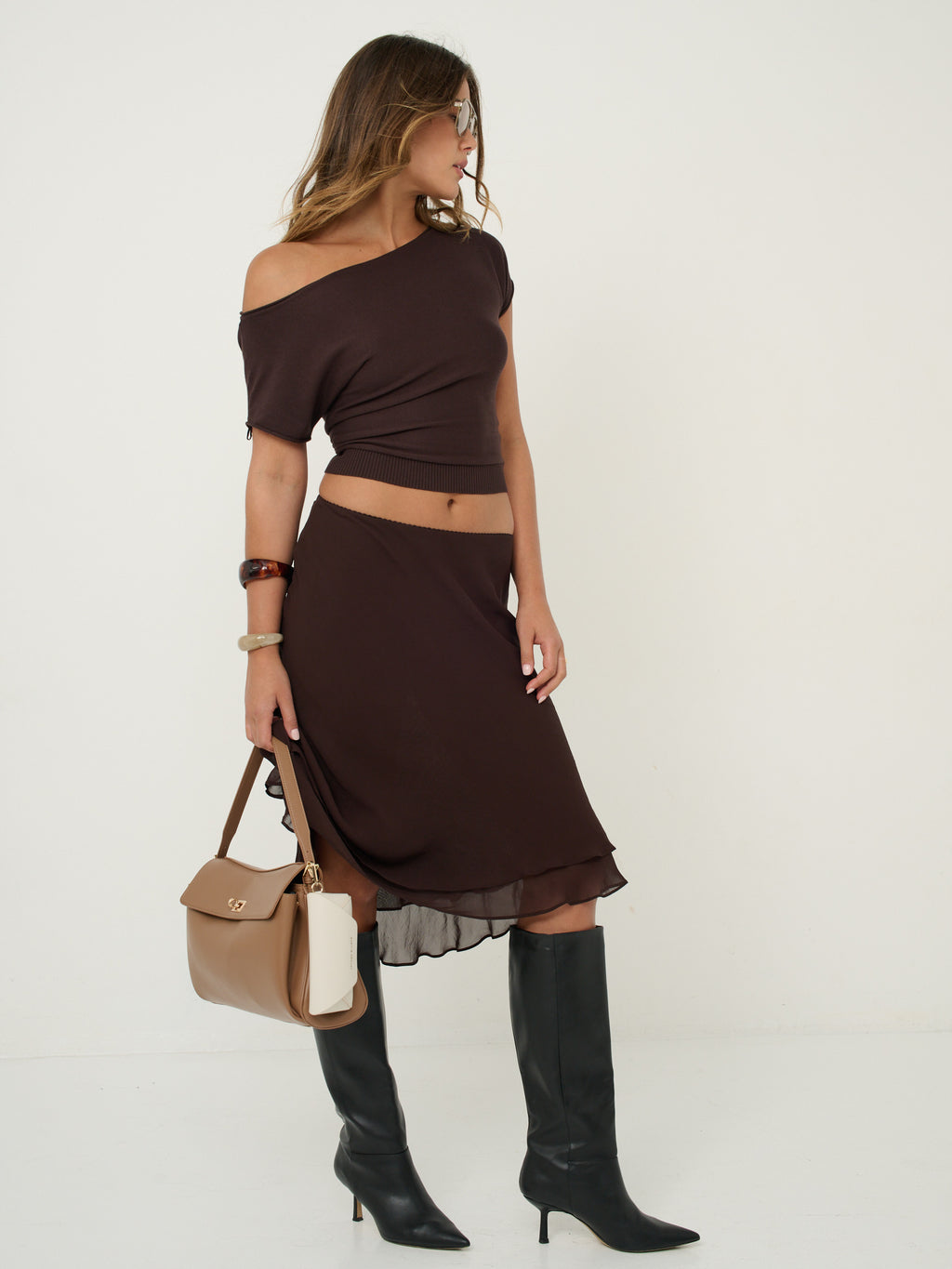 Isabeau Classic Shoulder Bag - Tan