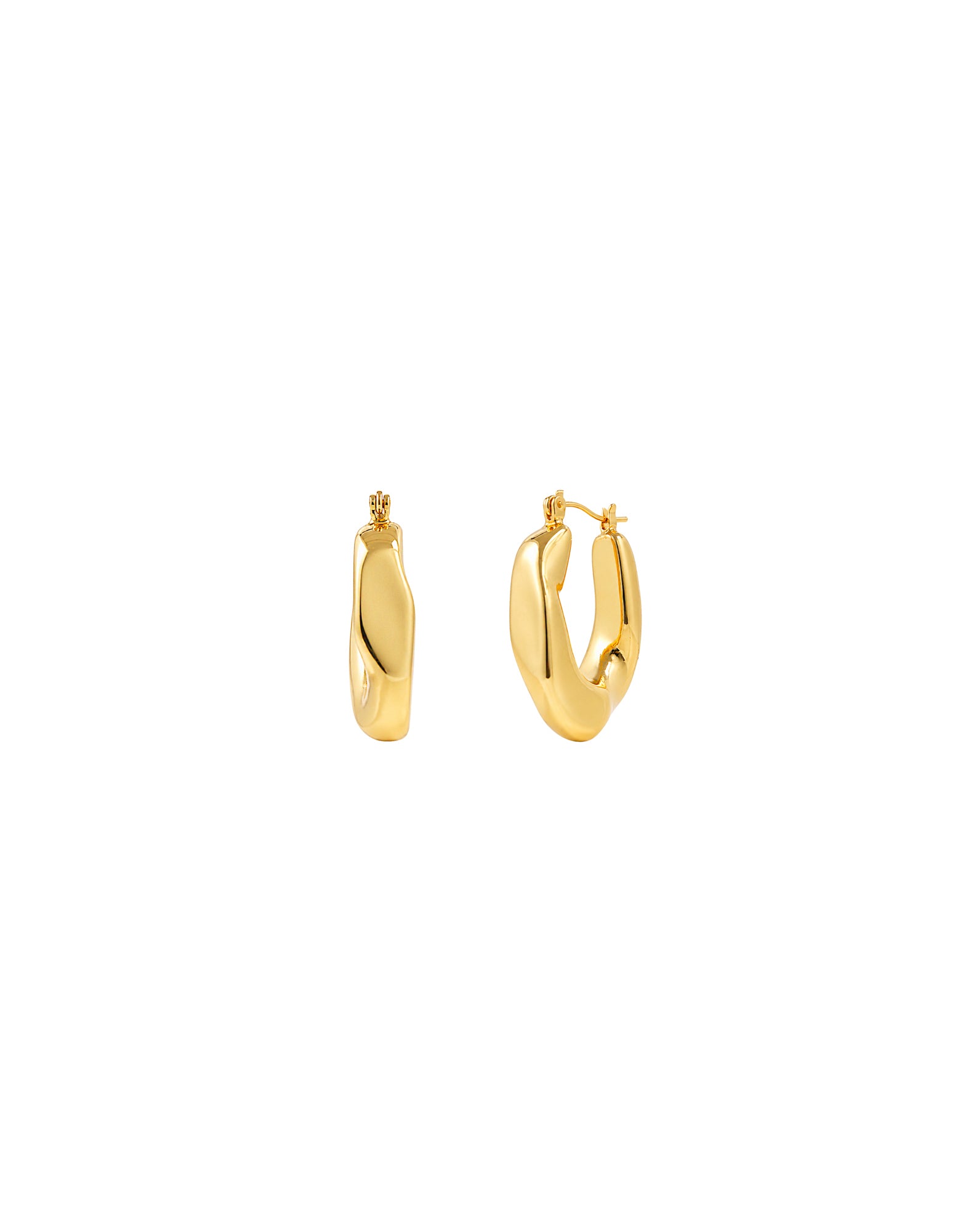 Lea Wavy Earrings in 18K Gold Plated