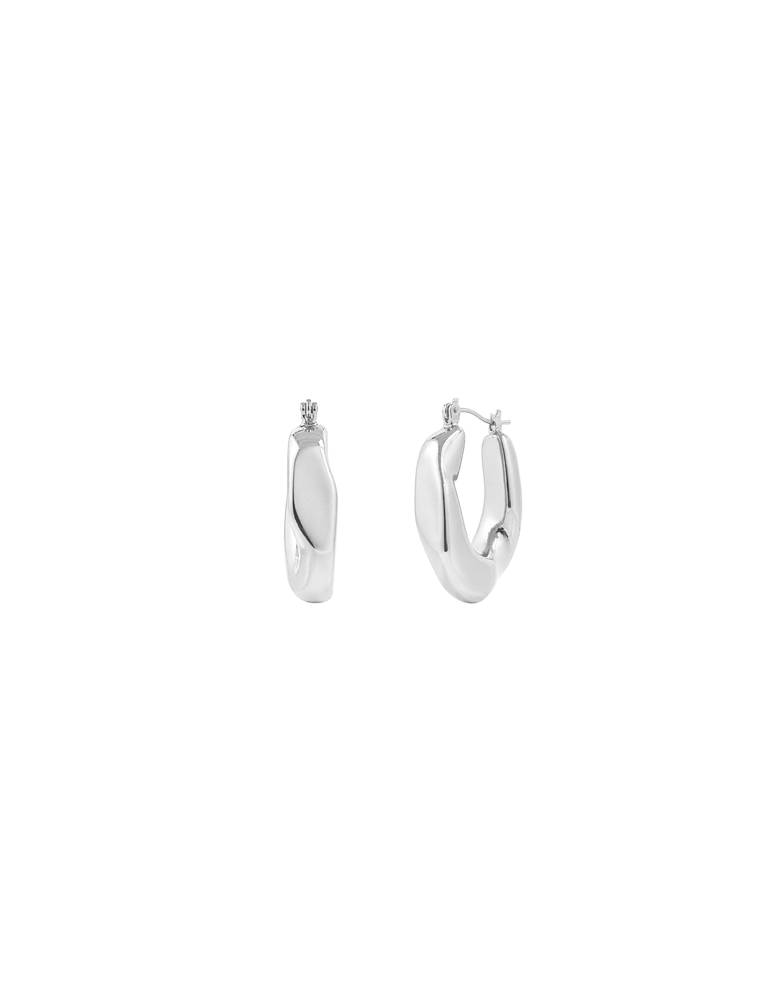 Lea Wavy Earrings in Sterling Silver Plated