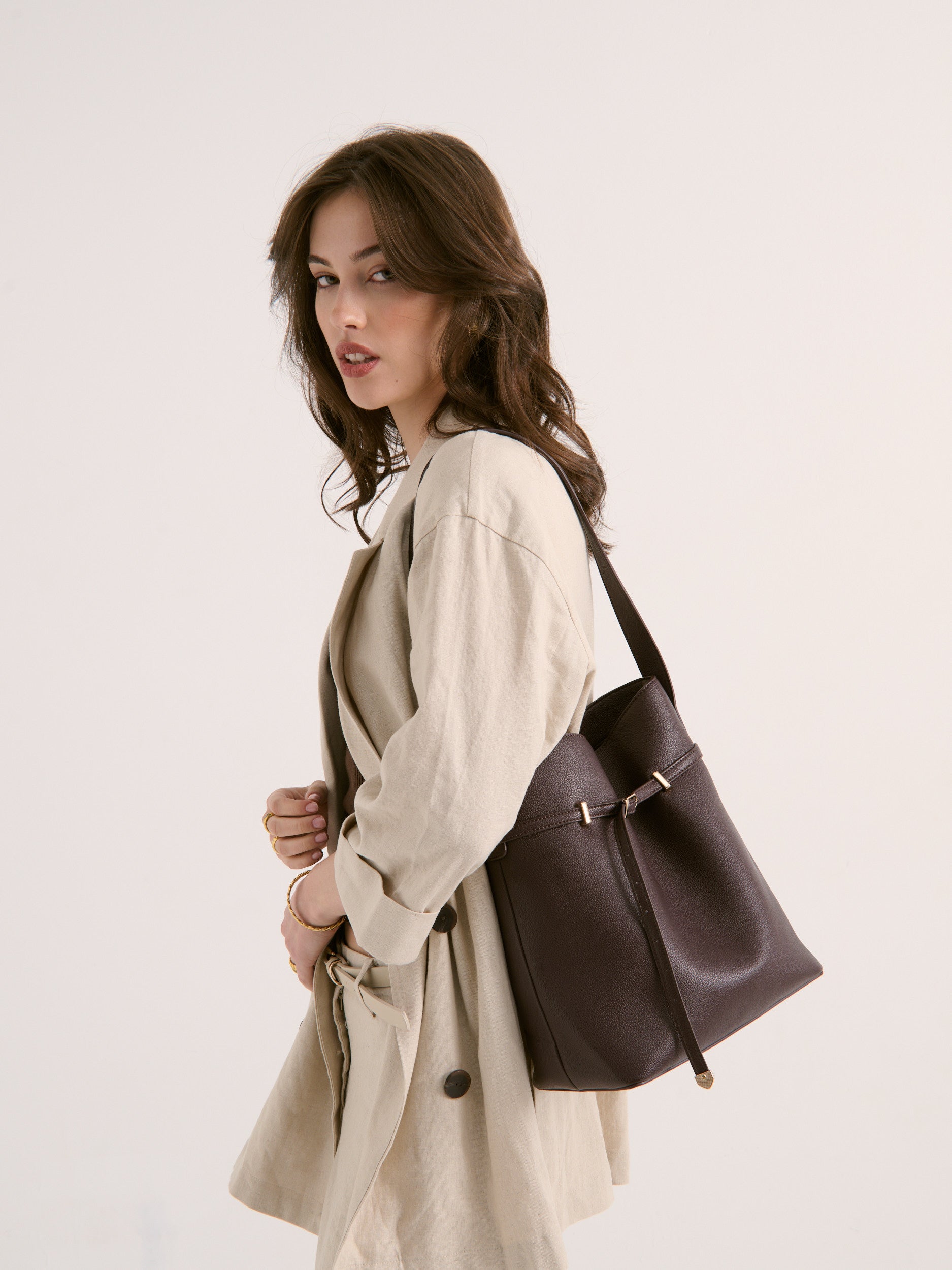 Leonie Belt Bucket Bag - Brown